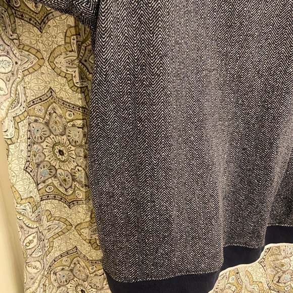 NHL Washington Capitals Mens Sweater (XL) - Picture 10 of 12